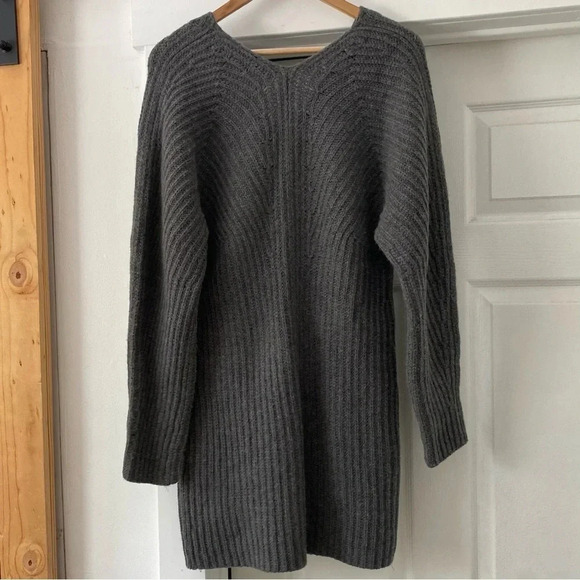 Theory Grey Melange Airy Wool Cashmere Sculpted Dress - Picture 5 of 8